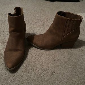 Women’s boots
